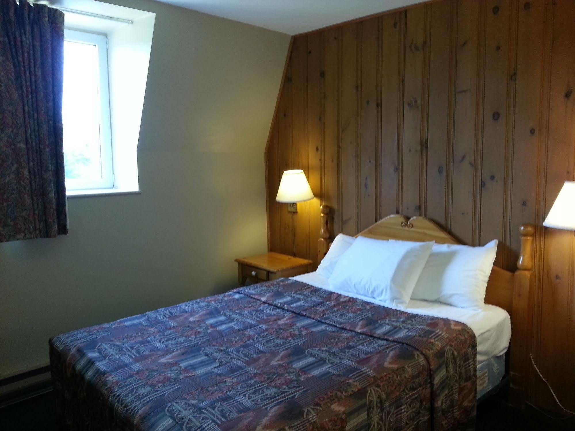 Hotel Le Chantecler 圣阿黛拉 外观 照片